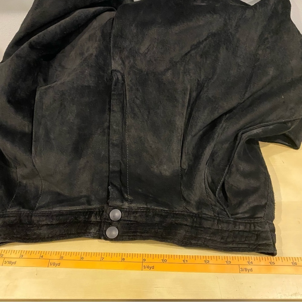 Danier • vintage black suede tapered trousers - Picture 9 of 11